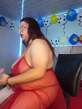 Lillytits Adlı Modelin Web Kamerası Şovu