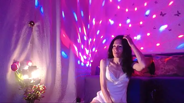 XXX chat uživo modela ElysaSun