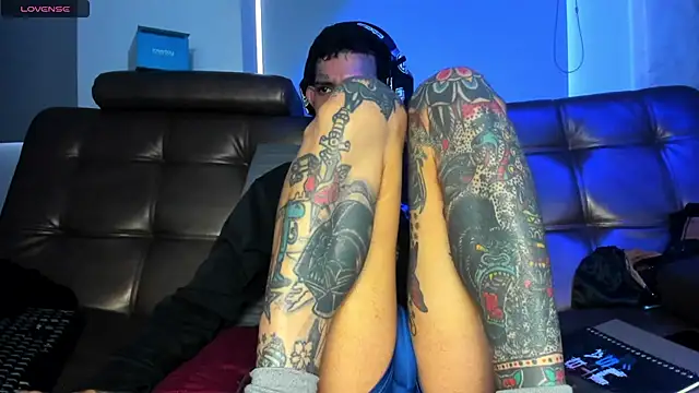 jhonny__ackerman Chat XXX in diretta