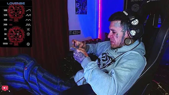 jhonny__ackerman's Webcam Show