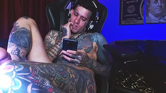 Chat XXX en directo de jhonny__ackerman