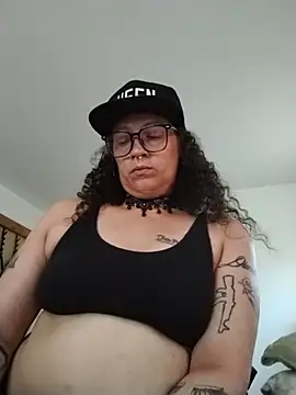 Sluttycatwomen's Webcam Show