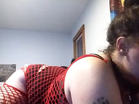 Sluttycatwomen Шоу с уебкамера