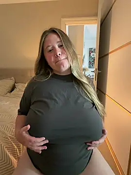 Chatroom XXX en direct de remirann_