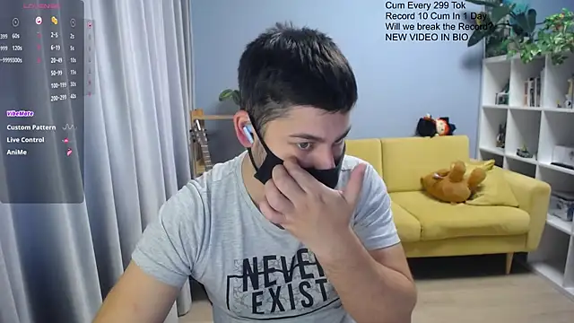 Tomguys' Live XXX Chat