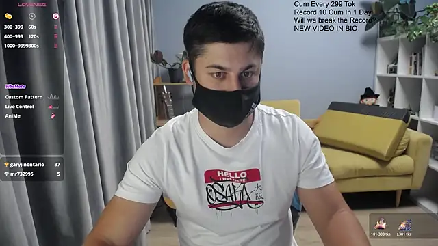 Tomguys Chat XXX in diretta