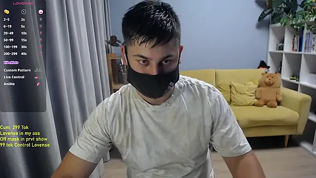 Show modela Tomguys na web-kameri