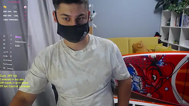 Tomguys webcam show