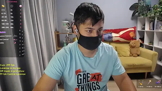הופעת וובקאם של Tomguys