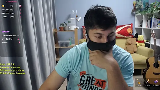 Show modela Tomguys na web-kameri