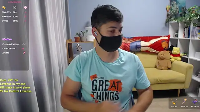 Tomguys élő XXX-chatje