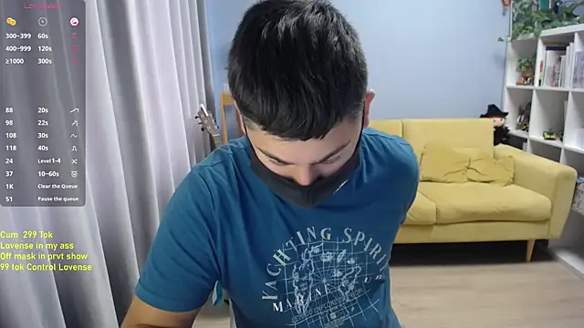 Tomguys Adlı Modelin Canlı XXX Sohbeti