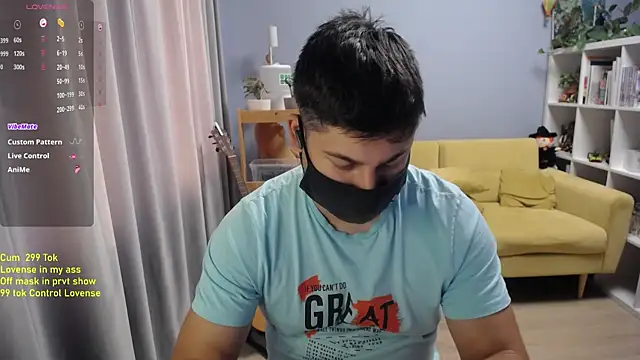 Živý XXX chat Tomguys