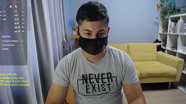 Tomguys' Live XXX Chat