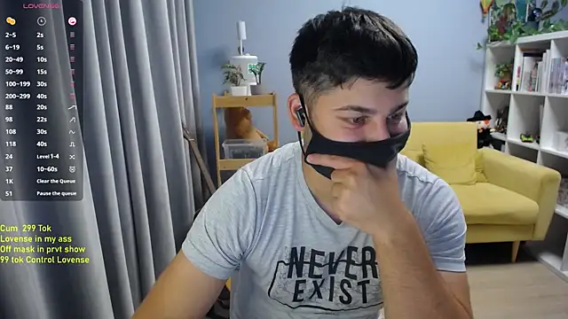 Tomguys Adlı Modelin Canlı XXX Sohbeti