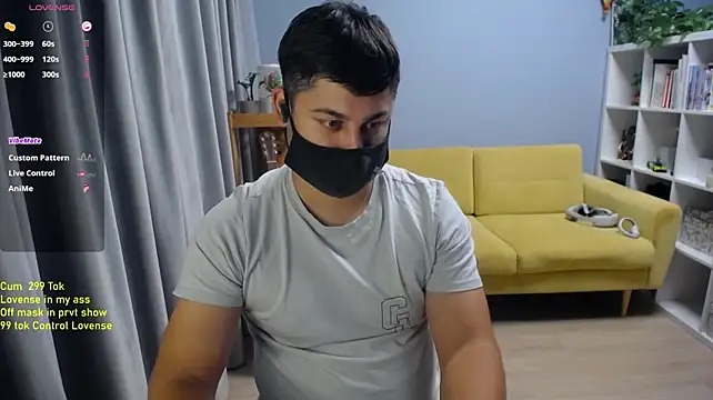 Tomguys Adlı Modelin Web Kamerası Şovu