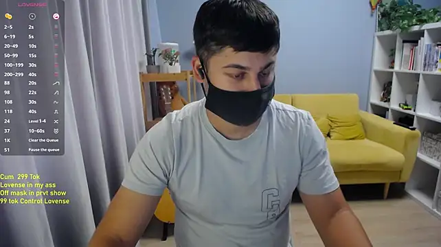 הופעת וובקאם של Tomguys