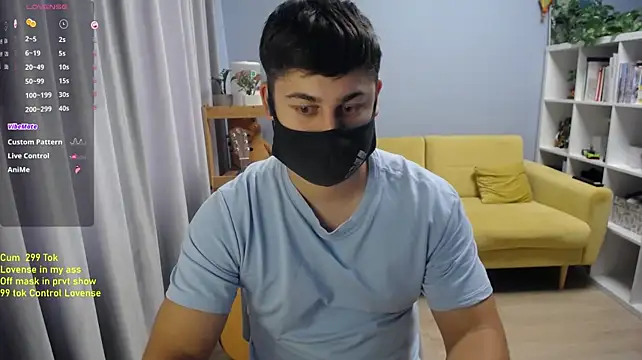 הופעת וובקאם של Tomguys