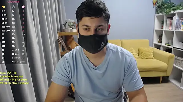 Tomguys Show in webcam