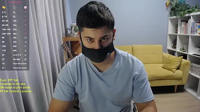 Show modela Tomguys na web-kameri