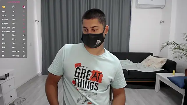 הופעת וובקאם של Tomguys
