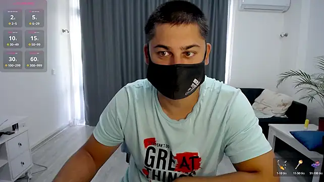 Show modela Tomguys na web-kameri