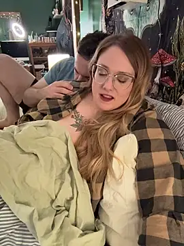 Pokazy przed kamerką – thatcutegirlwtheglasses