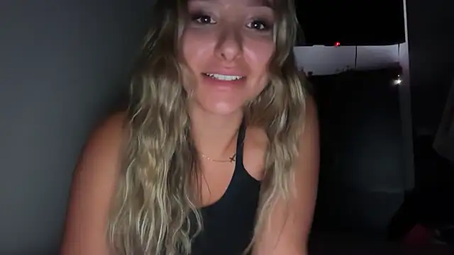 lustfulsmiles' Webcam Show