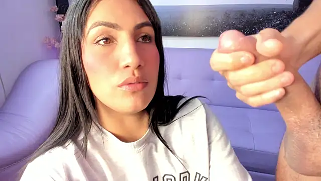 Show modela brianna_sexy00 na web-kameri