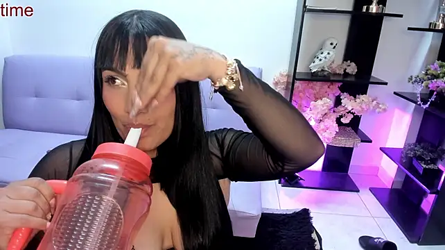 brianna_sexy00 网络视讯表演