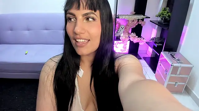 โชว์เว็บแคมของ brianna_sexy00