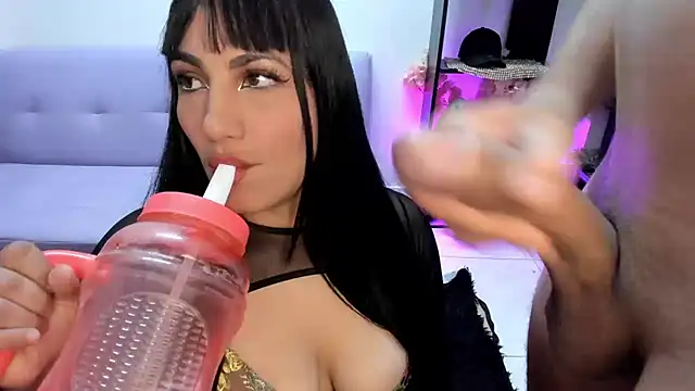 โชว์เว็บแคมของ brianna_sexy00
