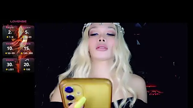 YOURHOT_STUFFn Webbikameraesitys