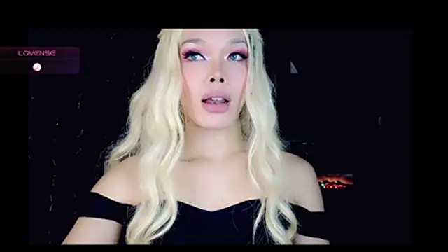 YOURHOT_STUFF's Webcam Show