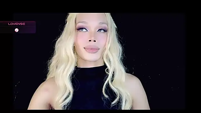 PRETTY_BIGCOCK1: διαδικτυακό σόου στην κάμερα