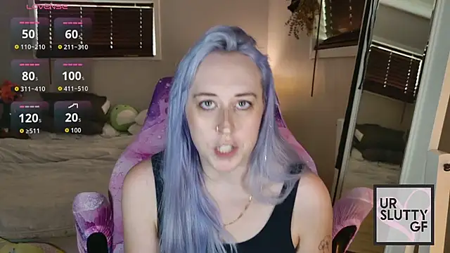ursluttygf Show in webcam