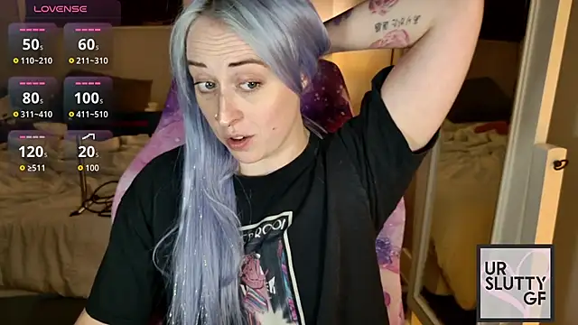 ursluttygf's Live XXX Chat