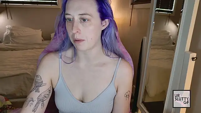 ursluttygf Show in webcam