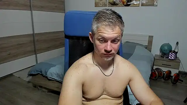 Show modela RobbyShawz na web-kameri