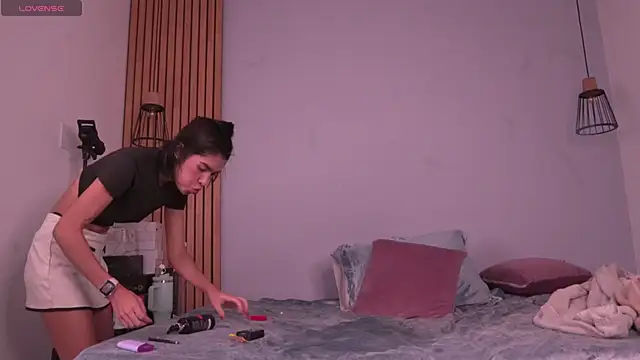 mia-reeves – webcam-show