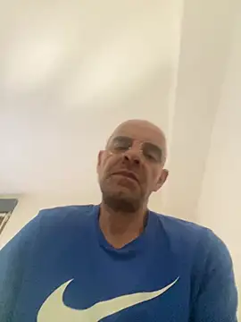 slim1976006 Show in webcam