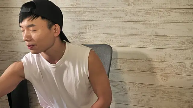 BronzeThickLiam's Webcam Show