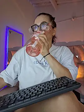 MariaPau_83's Live XXX Chat