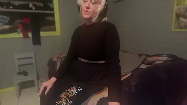 XXX chat uživo modela Soaponarope007