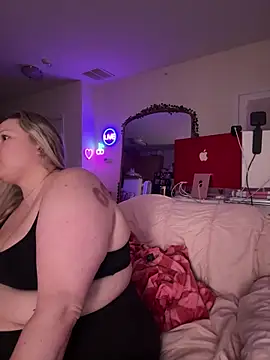 PiggyRose's Live XXX Chat
