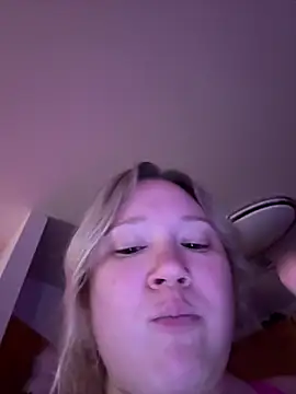 PiggyRose webkamerás műsora