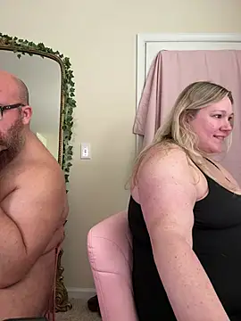 PiggyRose Show in webcam