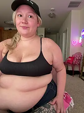 PiggyRose Show in webcam