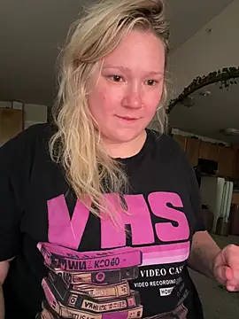 PiggyRose Show in webcam