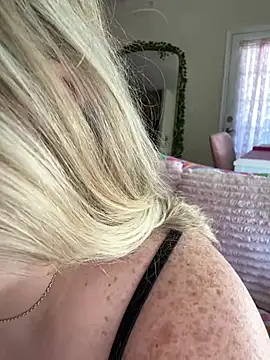 PiggyRose's Webcam Show